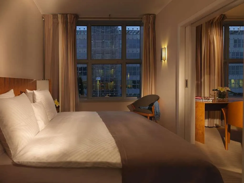 מלון Schwaig bei Nürnberg Hilton Munich Airport