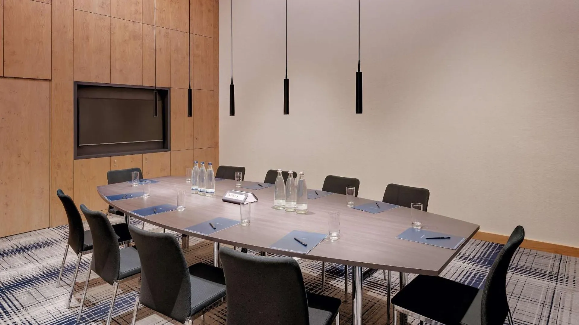 מלון Schwaig bei Nürnberg Hilton Munich Airport